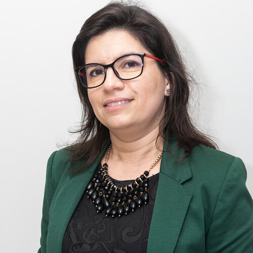 Renata Carvalho de Oliveira (CRN-10 nº 0700)